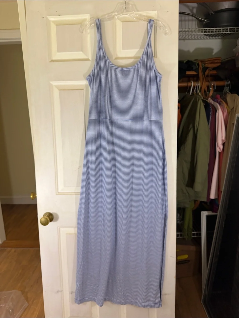 725 10/$50🏄🏻‍♀️ Gap Maxi Striped Blue Sundress with Side Slit
